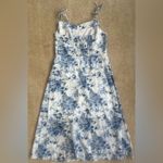 The Commense Floral Tie Strap Midi Dress in White Blue Women's Medium Photo 2