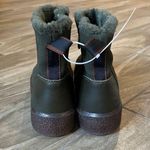 Cougar NWOB Broom Boot SIZE 9 Green Photo 5