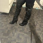 Black thigh high boots with small stiletto heel Size 7 Photo 2
