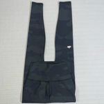 Alo Yoga  Camo Vapor Leggings Womens Size XXS High Waist Athleisure Gym Workout Photo 1