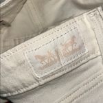 Levi's White Capri Pants with Frayed Hem Photo 5
