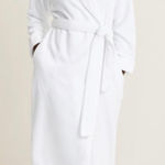 Tommy Bahama Women's  White Plush Robe M Photo 0