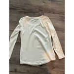 Isaac Mizrahi  women's long sleeve shirt no signs of wear size xxs runs big! Photo 5