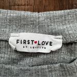 First Love  maternity top, size L/grande Photo 7