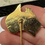 Kangaroo / Australia Country Black Enamel Gold Tone Lapel Stick Pin Photo 4