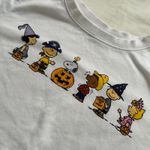Y2K White Peanuts crewneck sweatshirt with Halloween graphic Photo 1