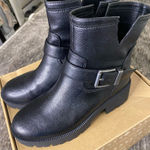 Zodiac  Women's Leather Boots, Style, US Size 6 Photo 0