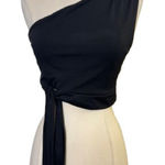 Elegant Black One Photo 0