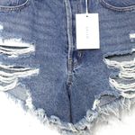Cello Jeans NWT Cello High Rise Distressed Cut Off Short Size L Photo 1