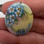 Vintage Hand Painted Porcelain Floral Brass Back Brooch Pin Blue Photo 3