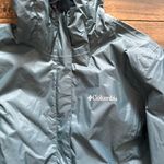 Columbia Windbreaker Photo 1