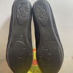 Baretraps  Lynsey 9 1/2 medium women's‎ Black Flats Photo 5