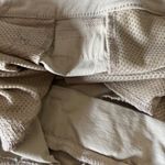 Eddie Bauer Khaki Beige Shorts Size 18 Women’s Outdoor Stretch Band Zip Pockets Photo 4