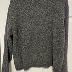 Columbia  grey black sweater size large Photo 3