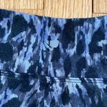 Marika Leggings cropped workout exercise‎ animal print size medium soft capris M Blue Photo 4
