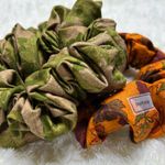 Fall Floral Leaf Print Scrunchies Set (2pcs) Multiple Photo 2