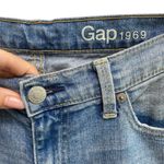 Gap  1969 Girlfriend Patch Drift Jeans In Light Indigo Photo 3