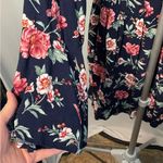 American Eagle β π¦
FLORAL πΊ ROMPER size medium Photo 9