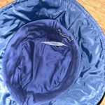 London Fog New  Bucket Hat Photo 1