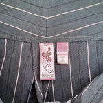 Dolled Up  gray and pink pin striped Capris Photo 4