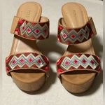 BCBGeneration BG-Carmyn Aztec Print Wooden
Wedge Sandals Women's Size 6.5 B Photo 2