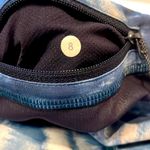 Lululemon - Mesh With Me Crop Leggings- Seaside Alberta Lake/Naval Blue- Size 8 Photo 9