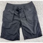 The North Face Shorts Women 4 Long Black Outdoor Active Hiking Camp Paramount Photo 0