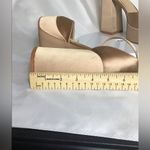 Jewel Badgley Mischka Women Gold Platform Shoes with jeweled buckle Sz. 8 EUC Photo 6