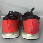 Brooks  DNA Amp women’s Black and pink Athletic Shoes size 8.5 Photo 4