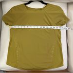 Lululemon Lightweight Stretch Running Short Sleeve Shirt Top Bronze Green 6? Photo 8