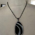 VINTAGE BLACK & WHITE SLICED AGATE PENDANT NECKLACE RESORT WEAR SUMMER Photo 0