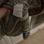 Cameo  Sweater cowl‎ neck.  Size medium. Knit. Photo 4