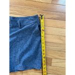 Southern Tide  women's performance shorts blue print size 10 Photo 4