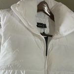 SETA T NWT White Cropped Puffer Vest Photo 2