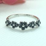 Blooming Five Flower Ring | Size 8 Silver Photo 1