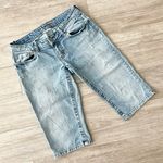 American Eagle  Vintage Light Wash Denim Distressed Capri Bermuda Knee Shorts 6 Photo 12