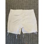 Old Navy  SKY-HI Bermuda Stretch Cream Colored Denim Jean Shorts‎  Plus Size 22 Photo 4