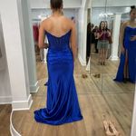 Sherri Hill Prom Dress Photo 5