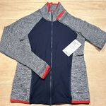 Athleta NWT  Andes Hybrid Jacket Grey Heather / NAVY Sz M Photo 3