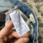 Madewell The Mom Jean 26 light-medium denim with distressing Photo 6