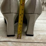 Stuart Weitzman Vintage Women Sz 6 1/2B Heels Silver Shimmer Sparkly Mid-Mod Photo 2