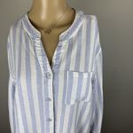 cupio   Women's Medium Blue Striped V Neck Button Up Front Pocket Linen Blend Top Photo 2