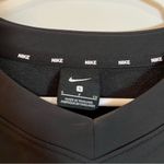 Nike Swoosh Softball Women Small Long-Sleeve Fleece Lined Pullover Warm Black Photo 2