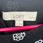 Loft  Size 6P Short Sleeve Round Neck Dress Black and White‎ Floral Print Rayon Photo 3