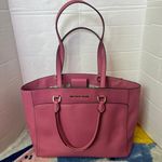 Michael Kors Purse Photo 0
