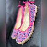 UGG  women’s flats shoes size 9.5 like new Photo 1