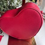 Steve Madden  Red Heart Crossbody Bag NWT – Adjustable Strap + Pouch Photo 6
