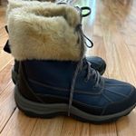 Clarks Collection Mazlyn Arctic Winter Snow Boots Blue Faux Trim Cozy Size 10 Photo 4