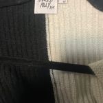 Princess Polly Sweater Photo 1