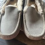 UGG  Women's Size 8 Ansley Gray Waterproof Suede And Wool Slippers Photo 3